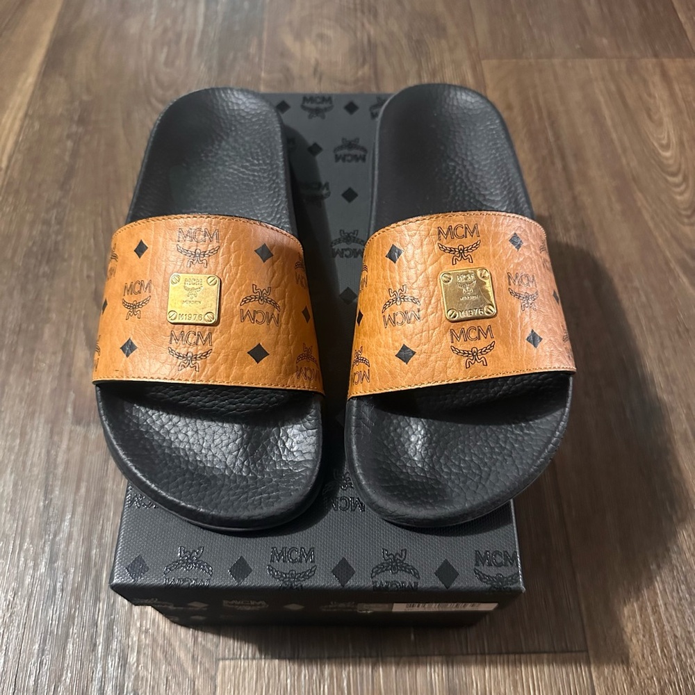 MCM Canvas Slippers